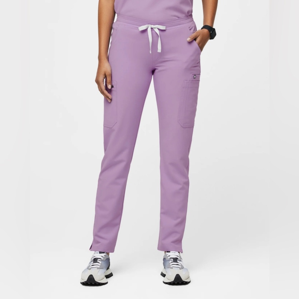 Figs Evans scrub bottoms in lavender dew size XXS tall